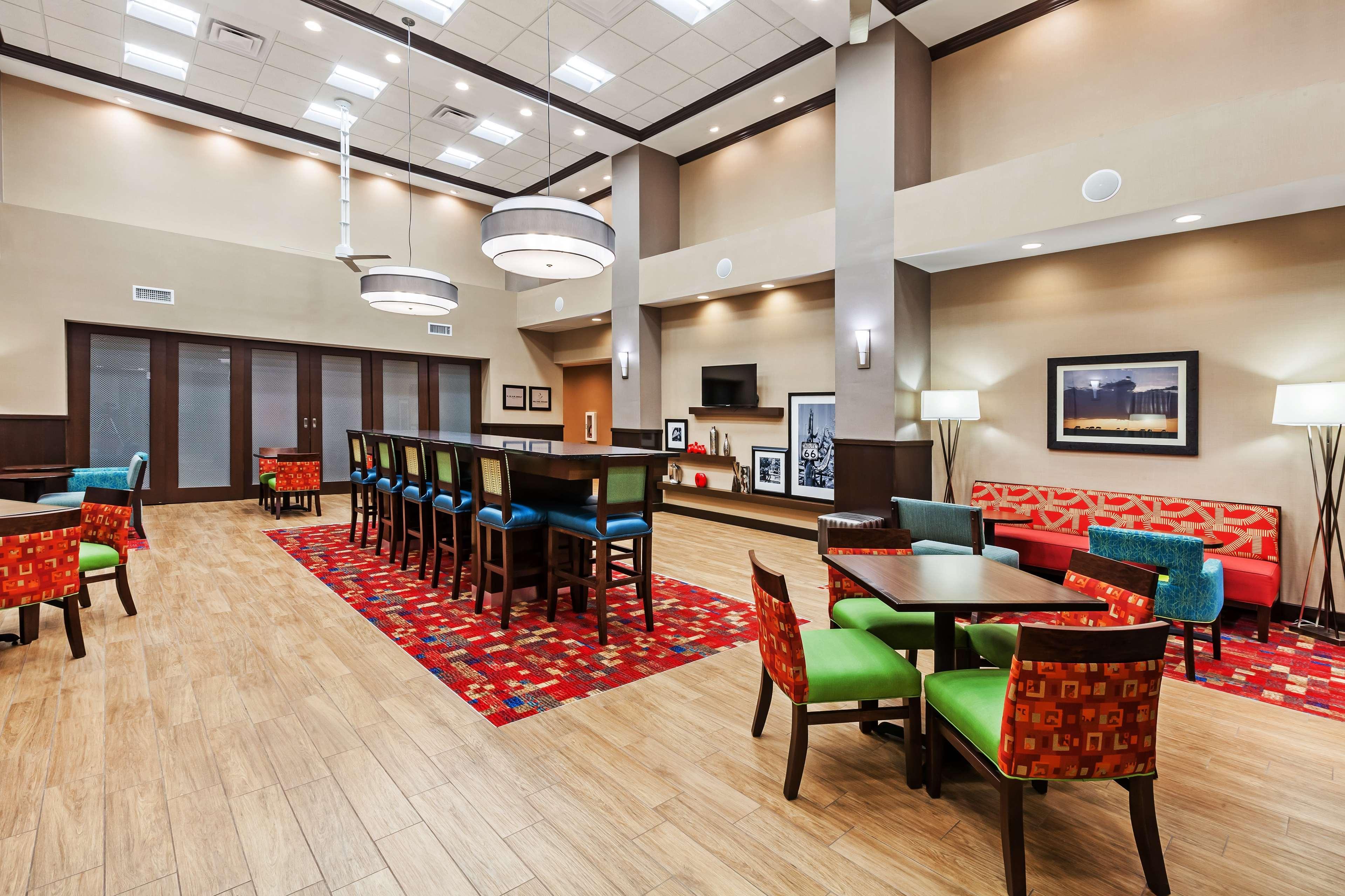 Hampton Inn & Suites Claremore Экстерьер фото