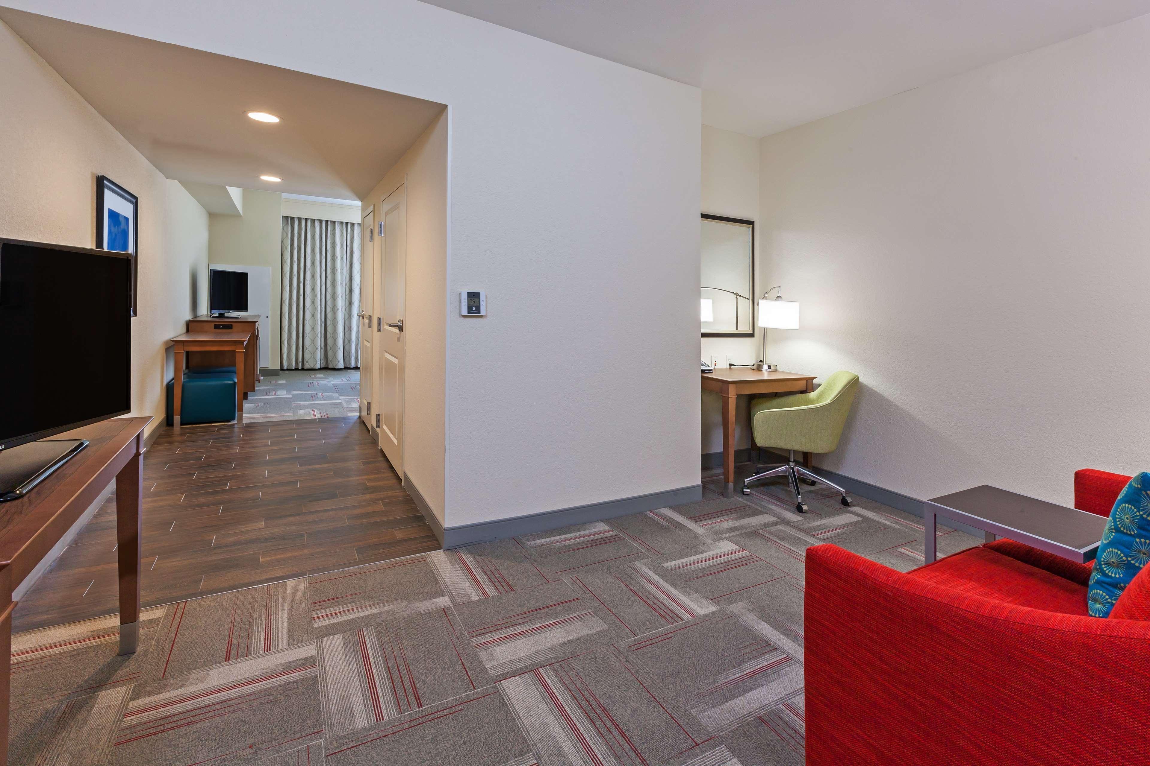 Hampton Inn & Suites Claremore Экстерьер фото