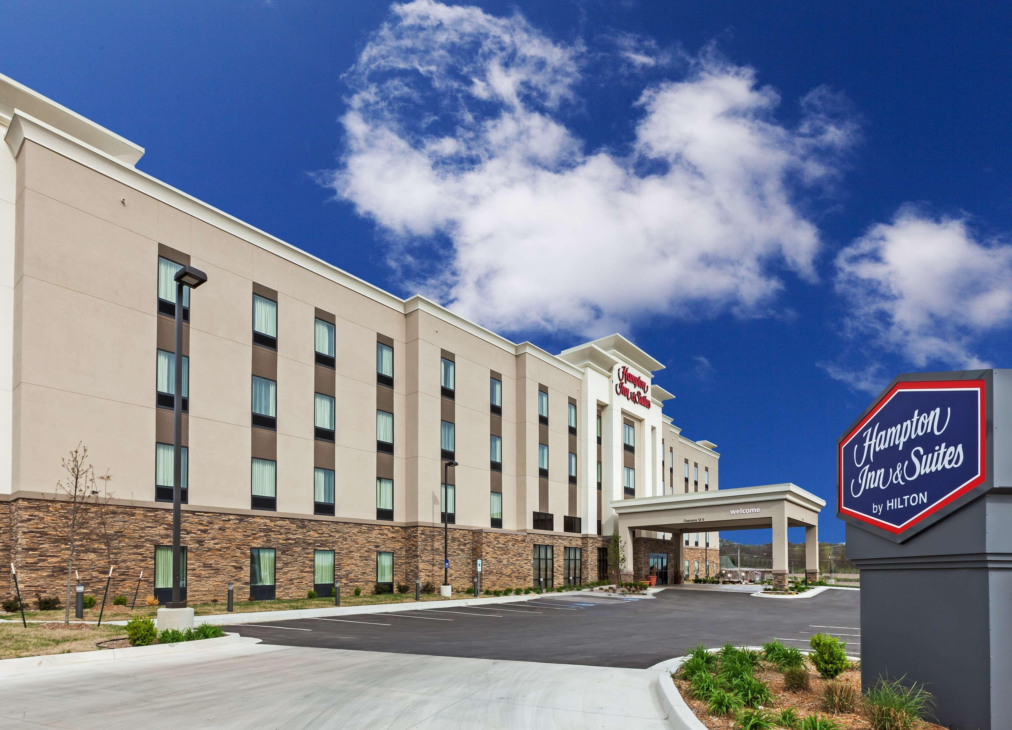 Hampton Inn & Suites Claremore Экстерьер фото
