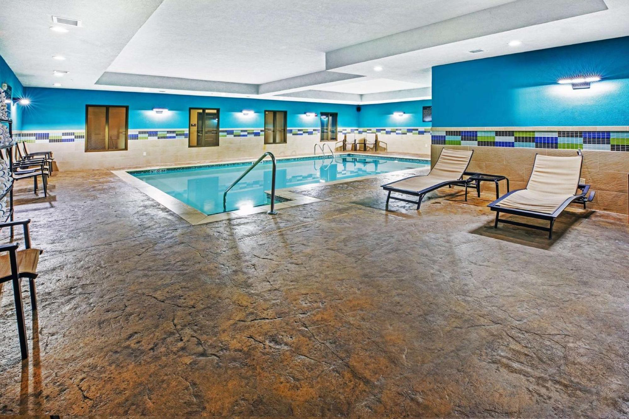 Hampton Inn & Suites Claremore Экстерьер фото