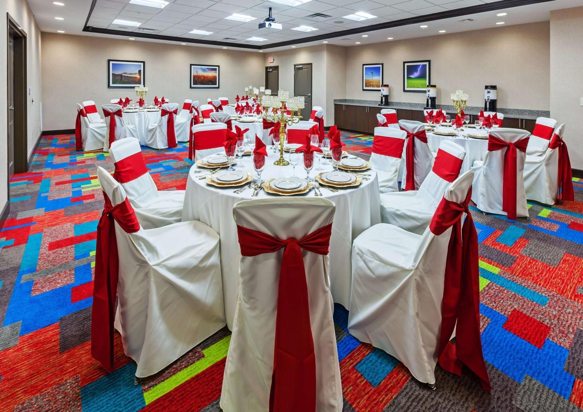 Hampton Inn & Suites Claremore Экстерьер фото