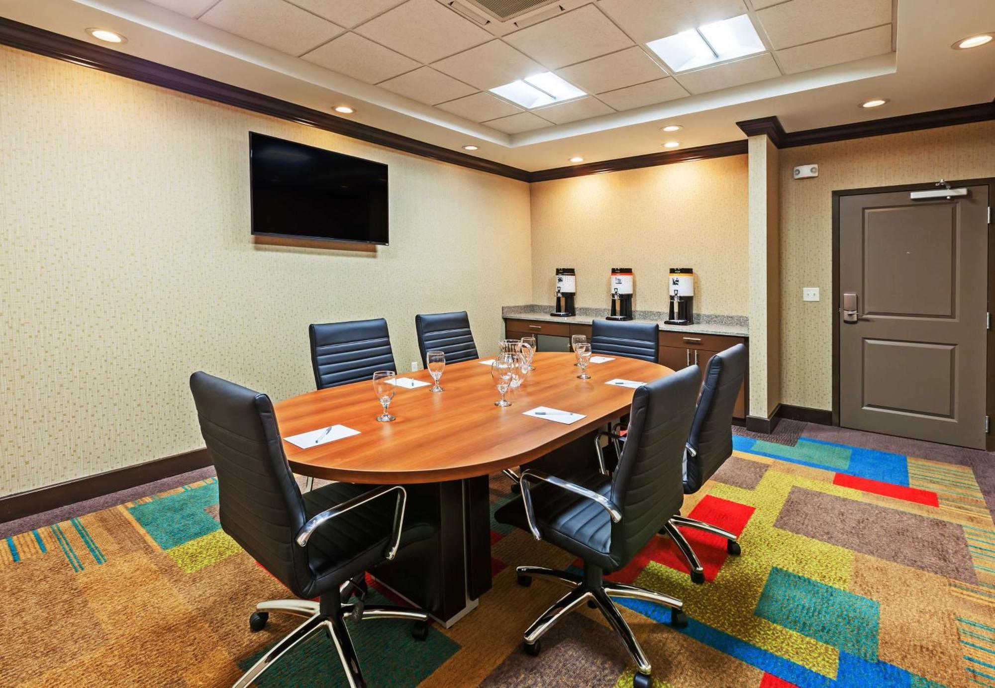 Hampton Inn & Suites Claremore Экстерьер фото