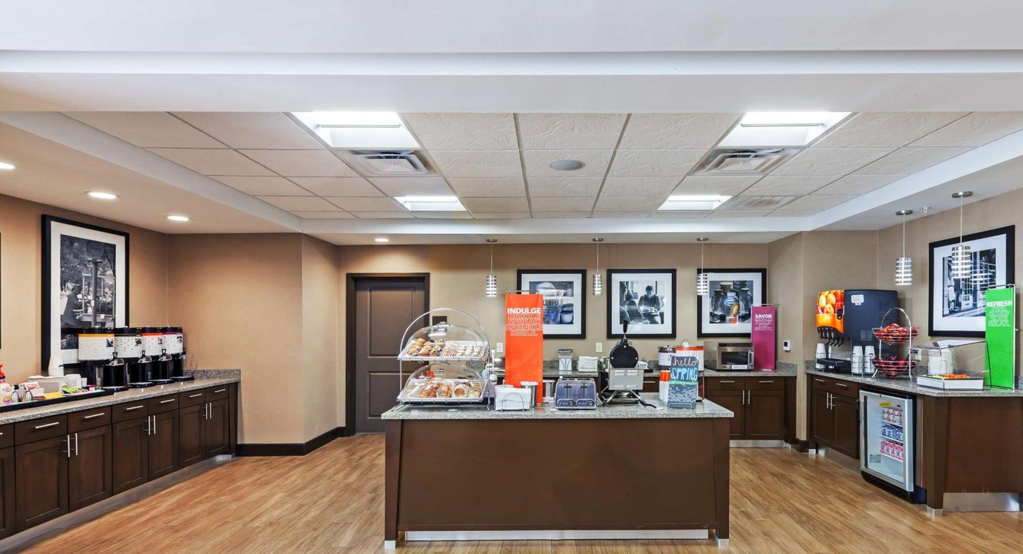 Hampton Inn & Suites Claremore Экстерьер фото